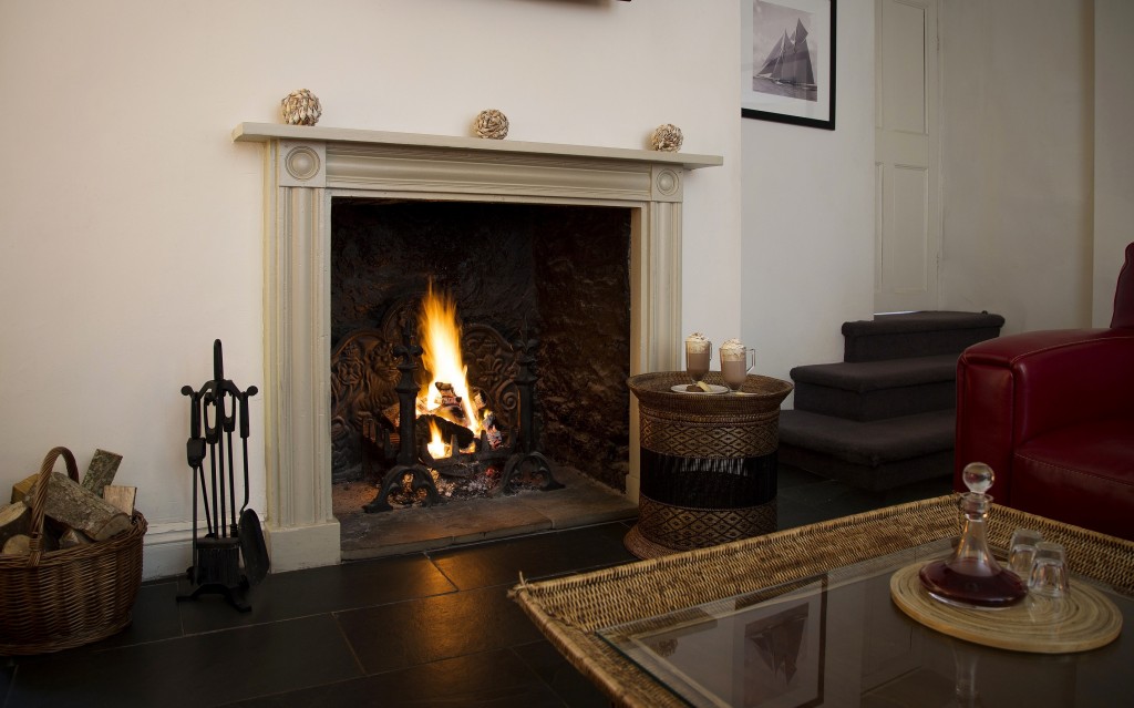 Cary Arms - Pebble Cottage Fireplace 2