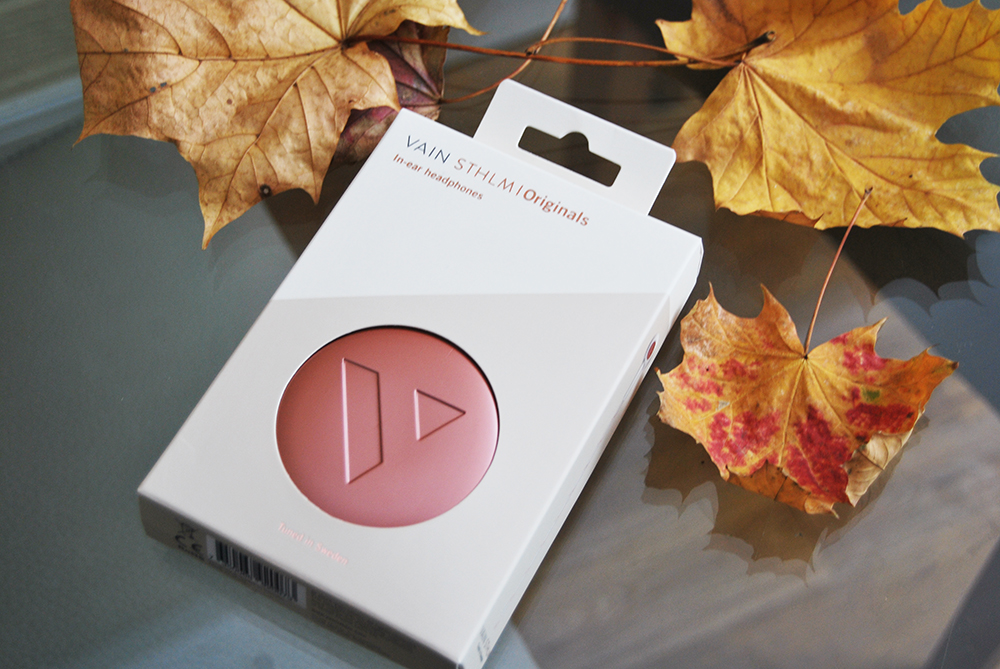 earphones-packaging