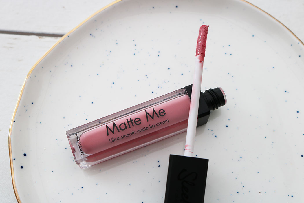sleek matte lipstick