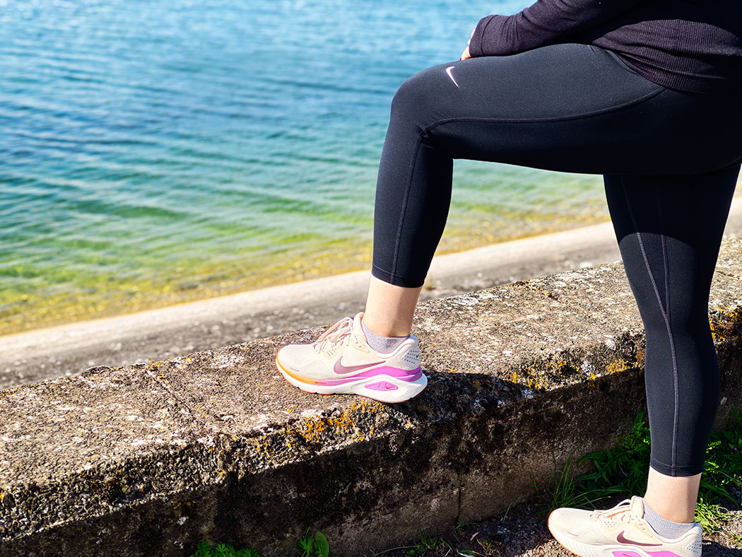 running gear nike summer trainers with pink tick